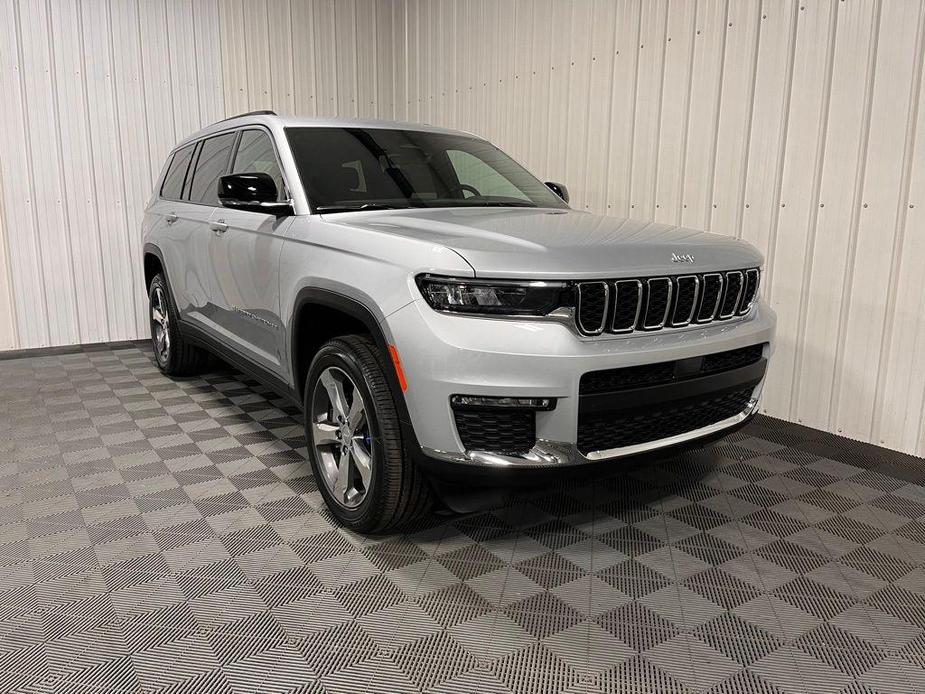 new 2025 Jeep Grand Cherokee L car, priced at $52,362