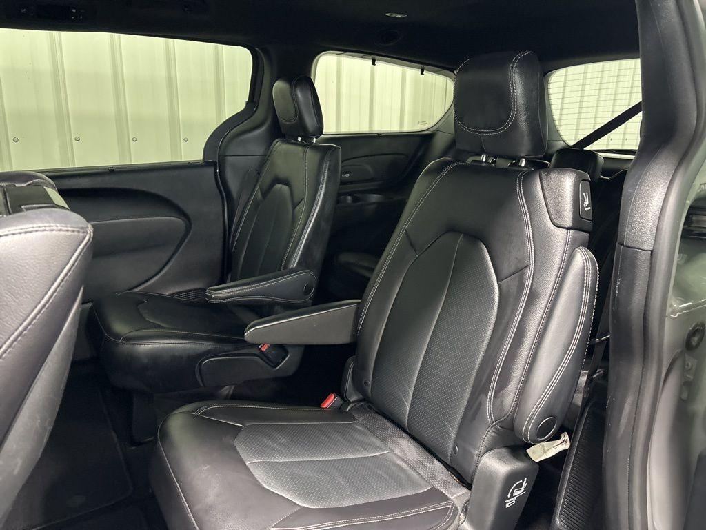 used 2022 Chrysler Pacifica car, priced at $37,999