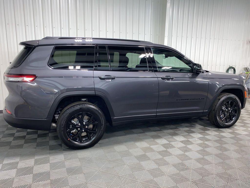 new 2025 Jeep Grand Cherokee L car, priced at $48,339