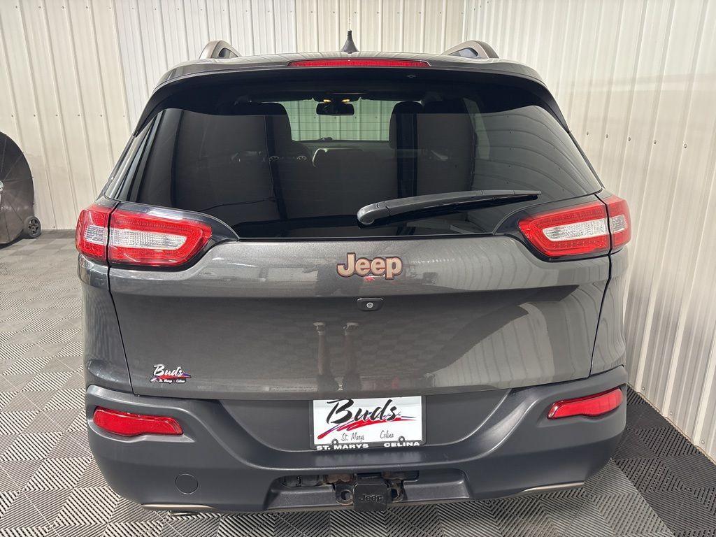 used 2016 Jeep Cherokee car, priced at $12,999