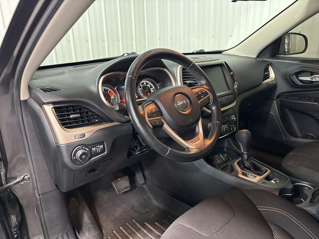 used 2016 Jeep Cherokee car, priced at $12,999