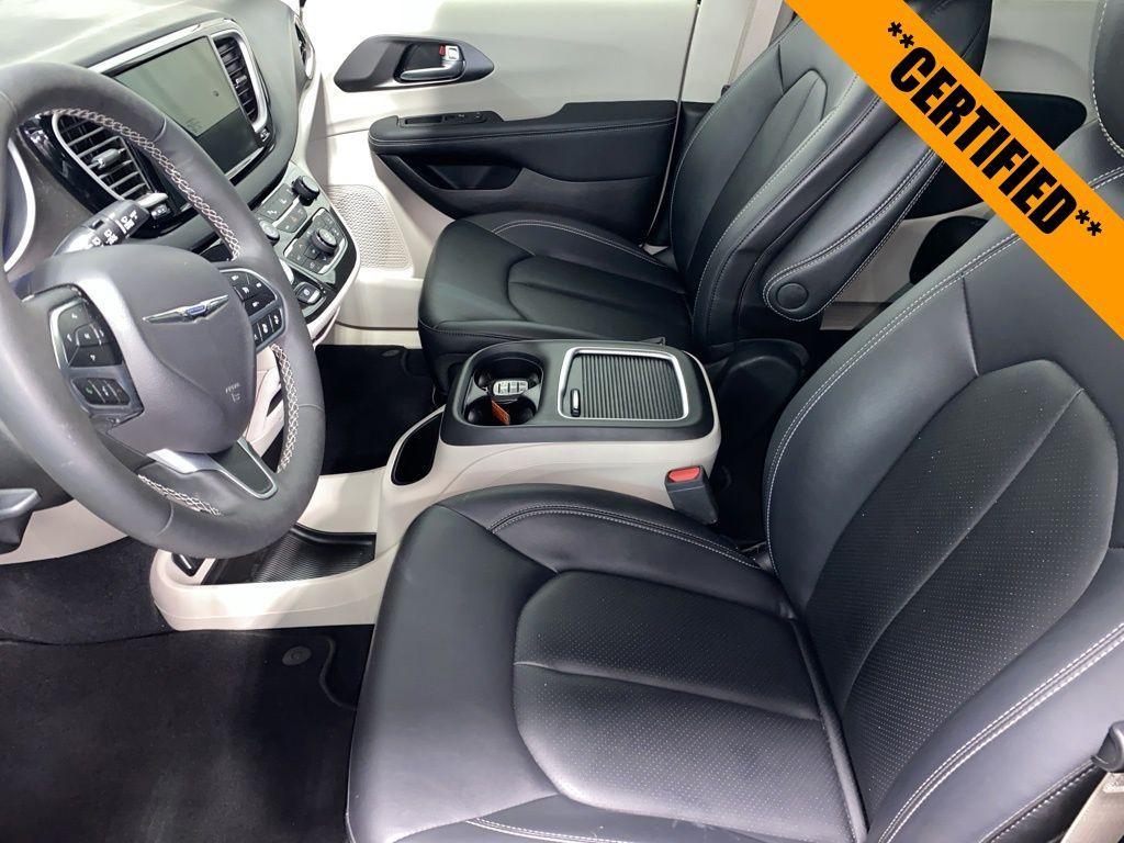 used 2024 Chrysler Pacifica car, priced at $38,999
