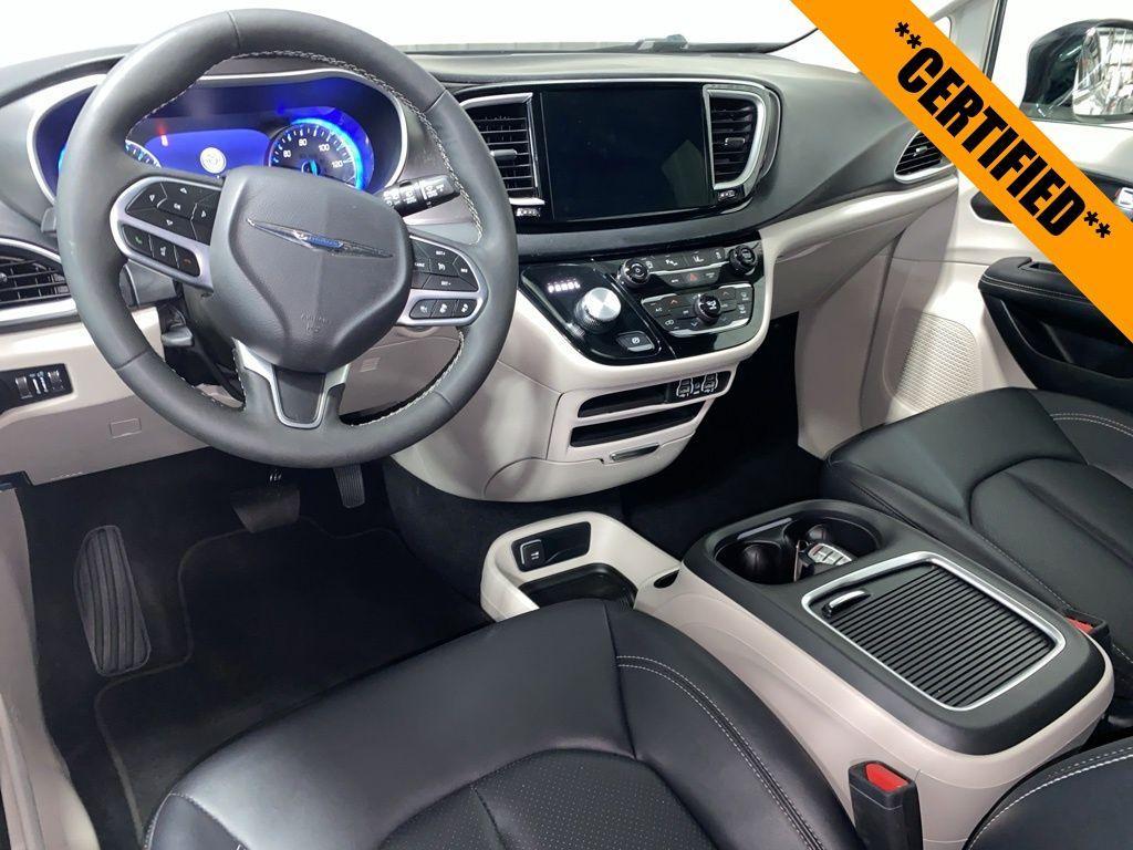 used 2024 Chrysler Pacifica car, priced at $38,999