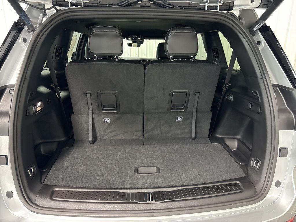 new 2025 Jeep Grand Cherokee L car, priced at $51,255