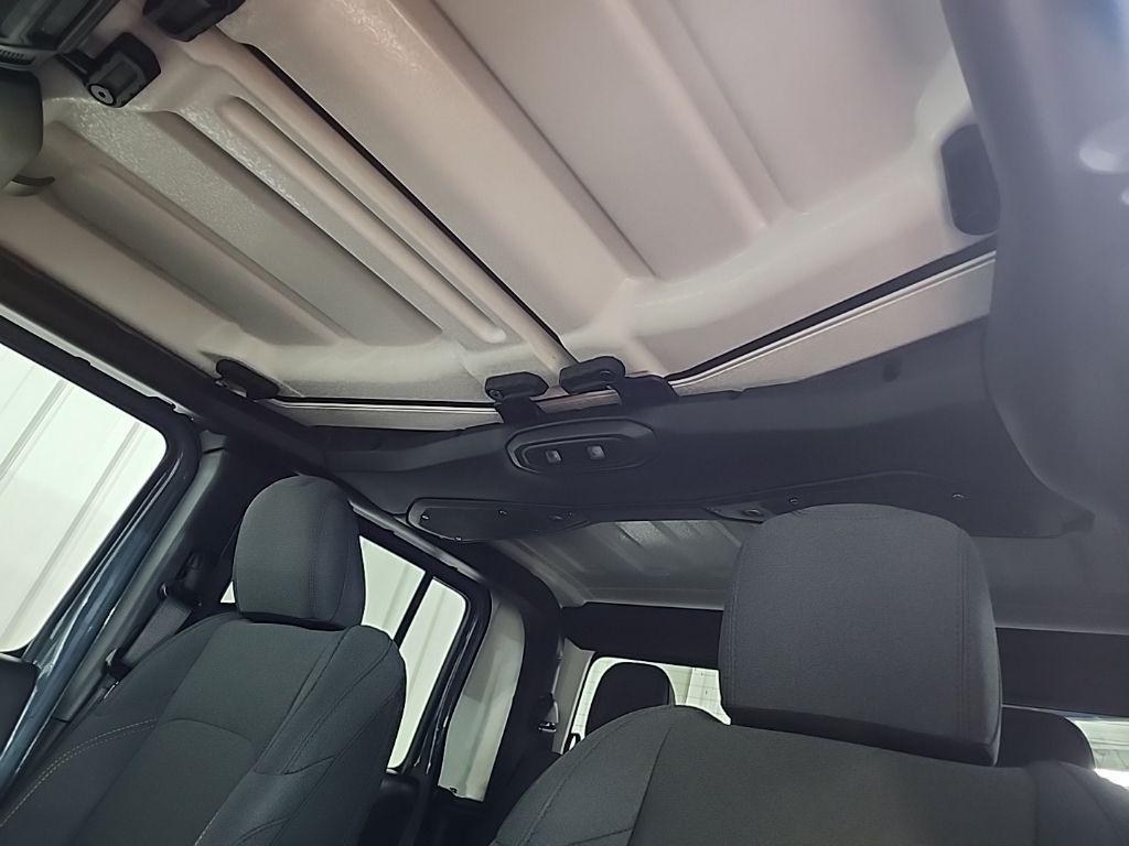 new 2025 Jeep Gladiator car, priced at $49,579