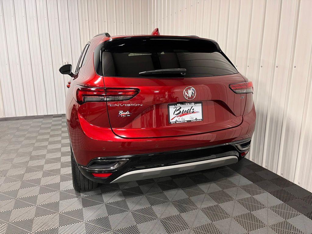 used 2022 Buick Envision car, priced at $26,000