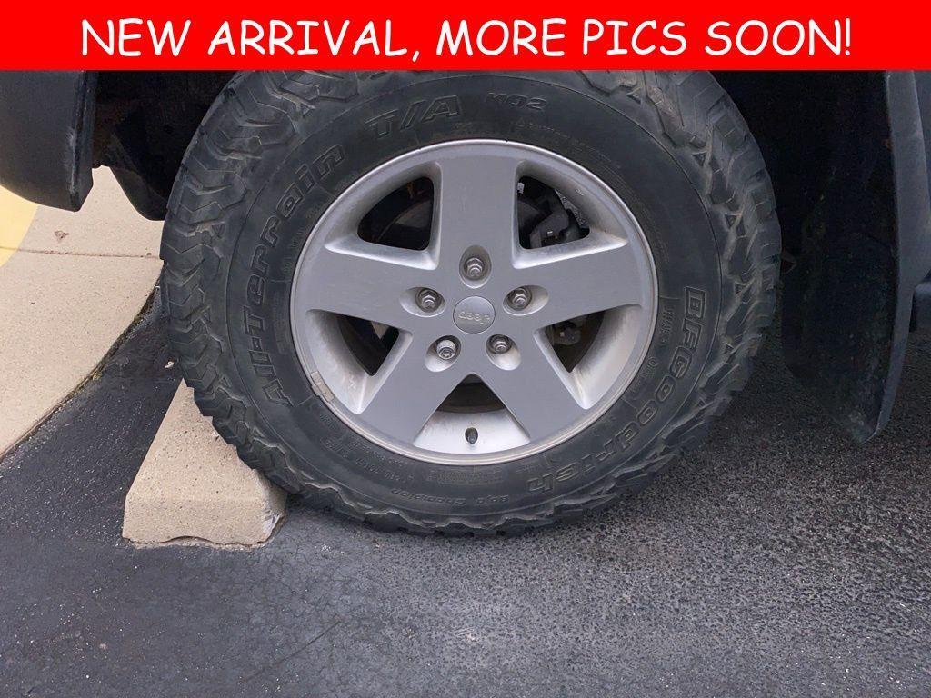 used 2015 Jeep Wrangler Unlimited car, priced at $17,999