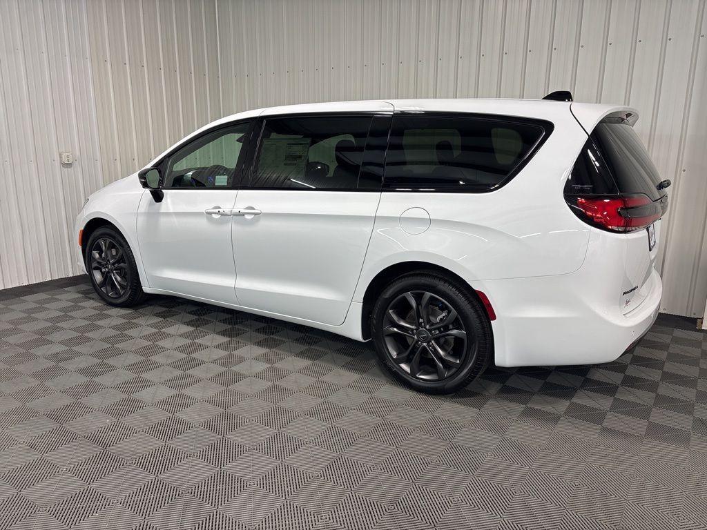 new 2026 Chrysler Pacifica car, priced at $50,075