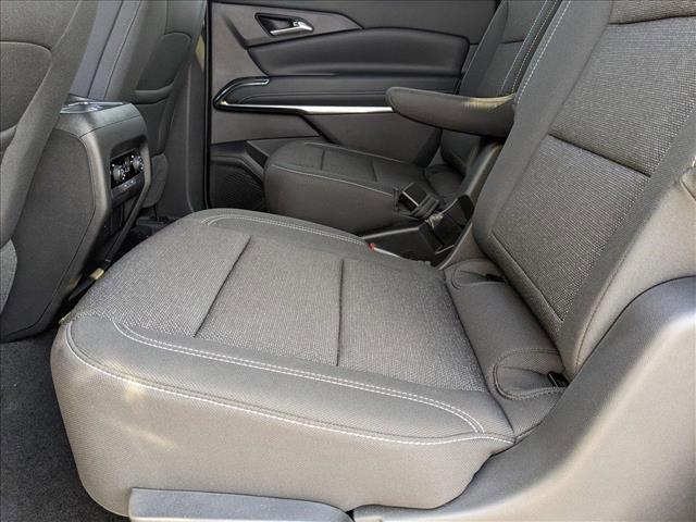 new 2025 Chevrolet Traverse car, priced at $41,095