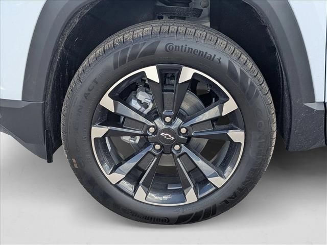 new 2026 Chevrolet Equinox car, priced at $32,390