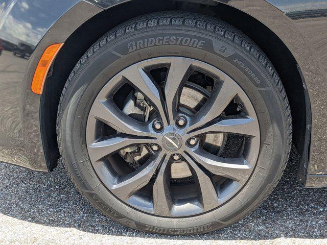 used 2018 Chrysler Pacifica car, priced at $12,997