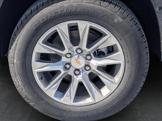 new 2025 Chevrolet Suburban car, priced at $78,095