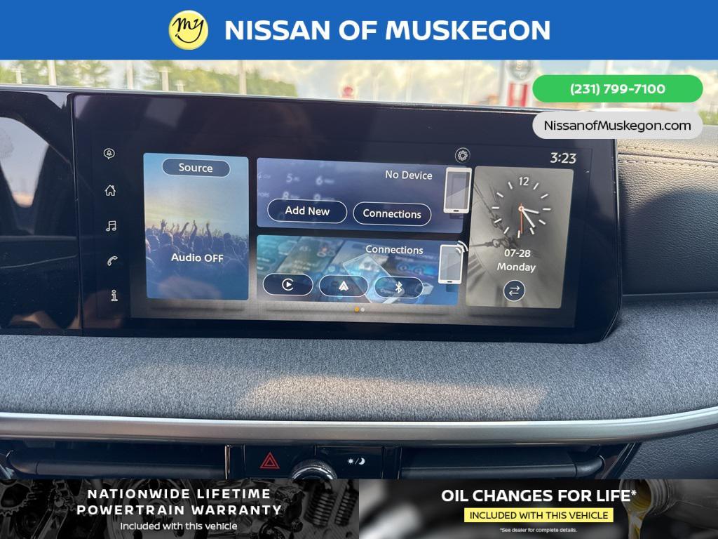 new 2025 Nissan Kicks car, priced at $28,600