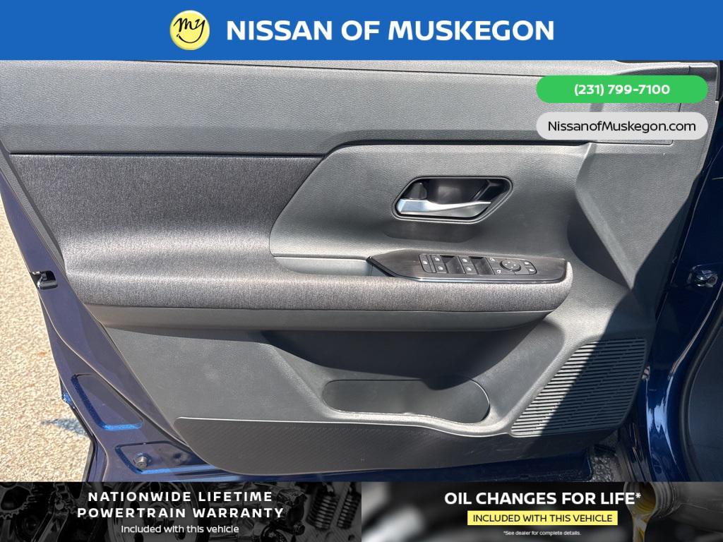 new 2025 Nissan Kicks car, priced at $28,600