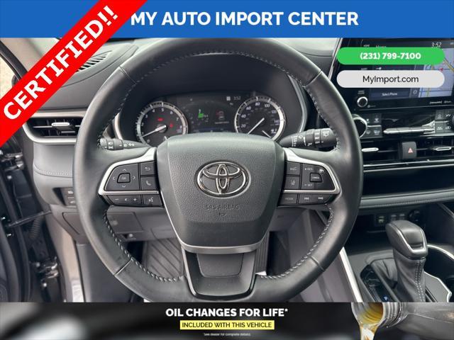used 2022 Toyota Highlander car, priced at $41,381