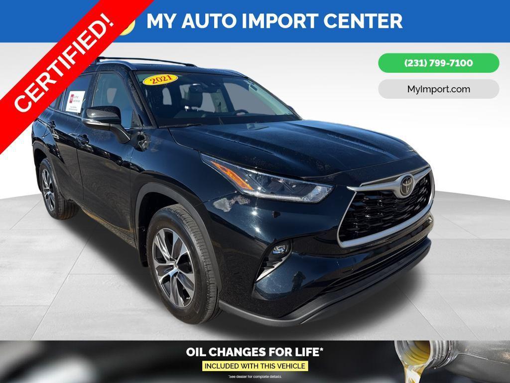used 2021 Toyota Highlander car, priced at $34,378