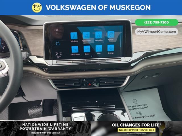 new 2025 Volkswagen Atlas car, priced at $48,631