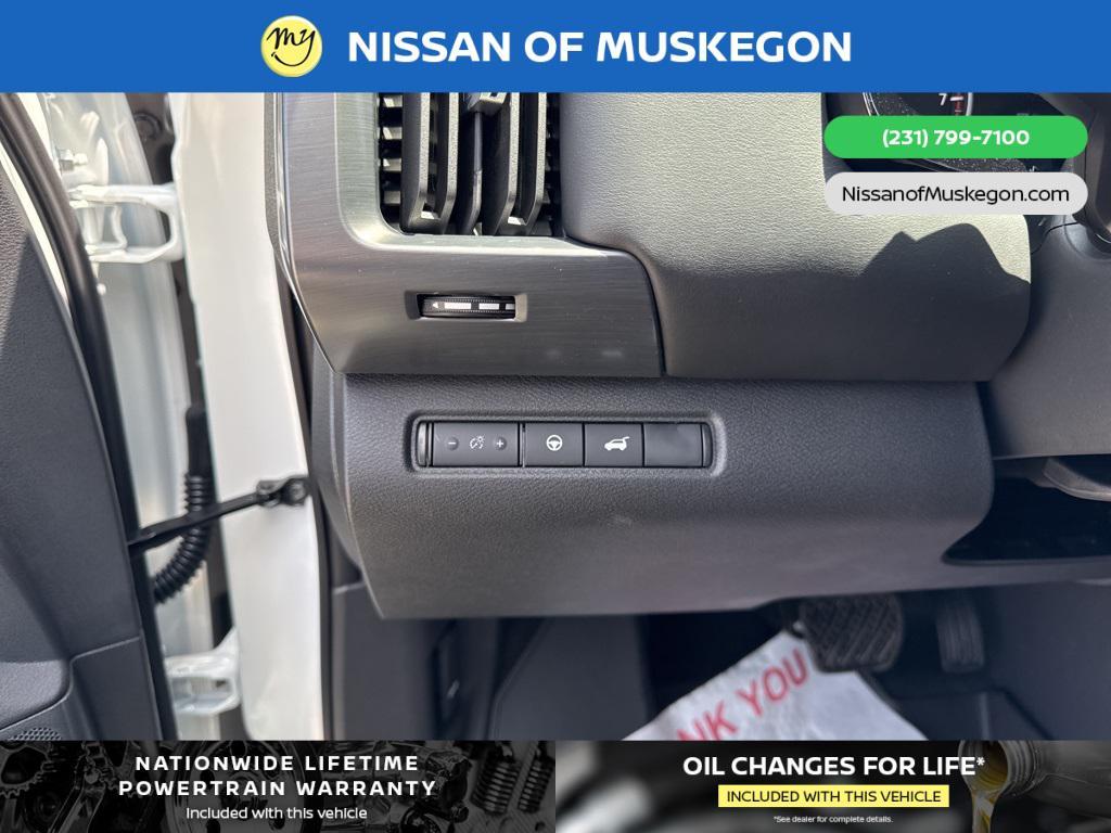 new 2025 Nissan Pathfinder car, priced at $45,575