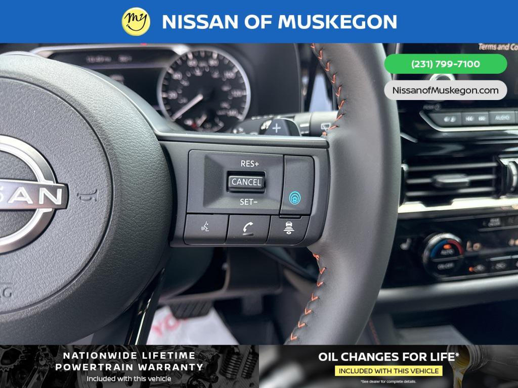 new 2025 Nissan Pathfinder car, priced at $45,575