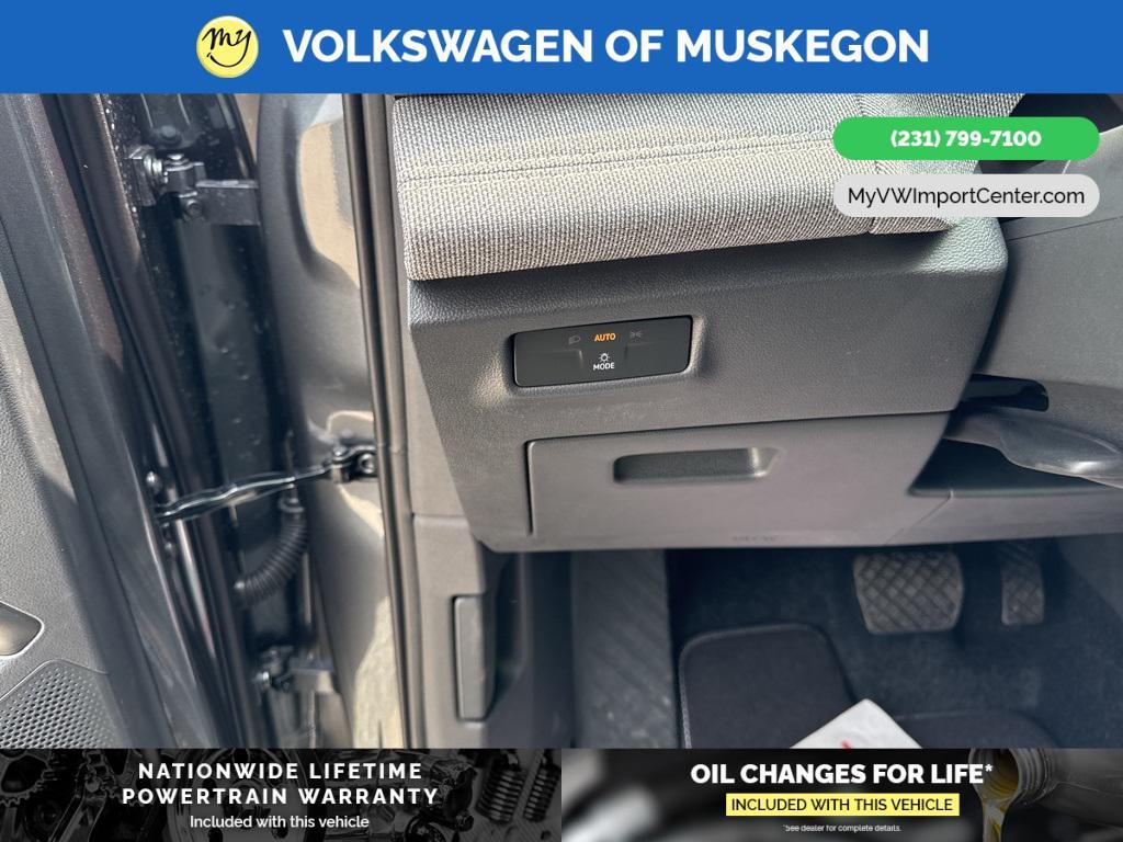 new 2025 Volkswagen Tiguan car, priced at $32,671