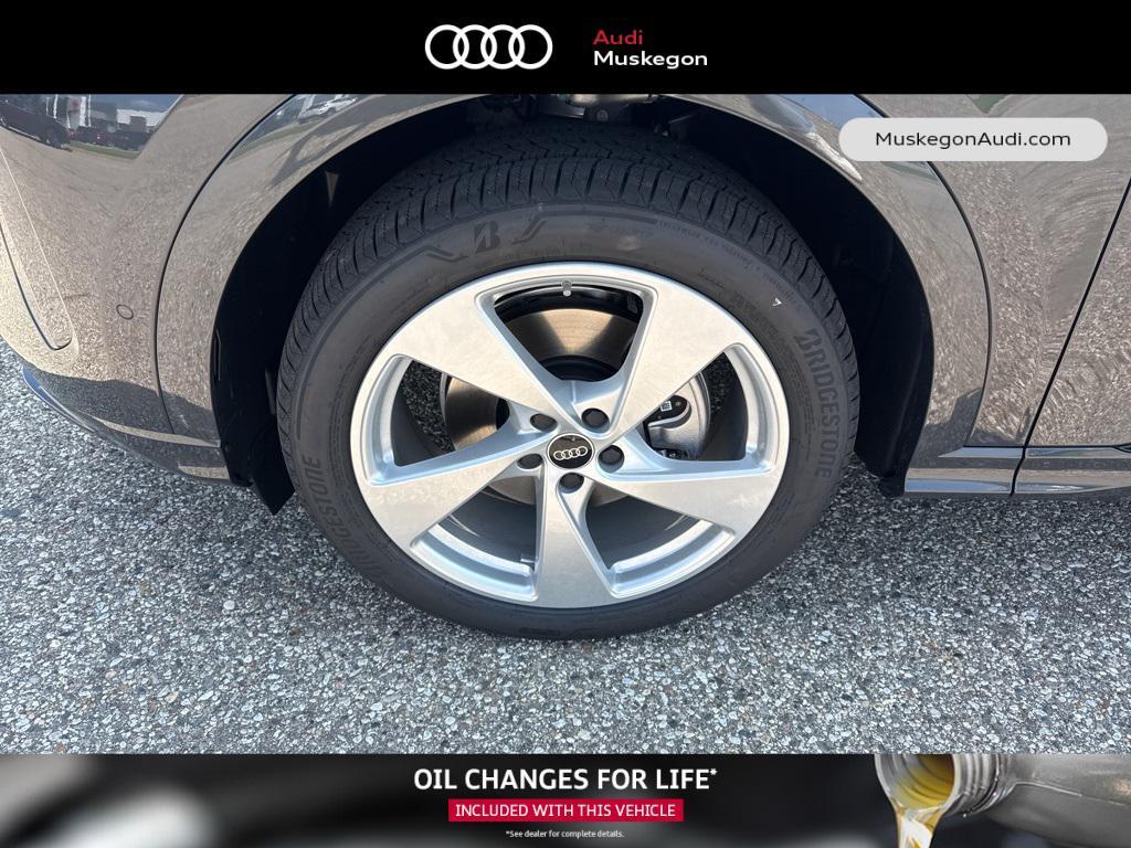 new 2025 Audi Q5 car, priced at $63,290