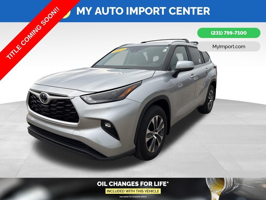 used 2023 Toyota Highlander car, priced at $39,366