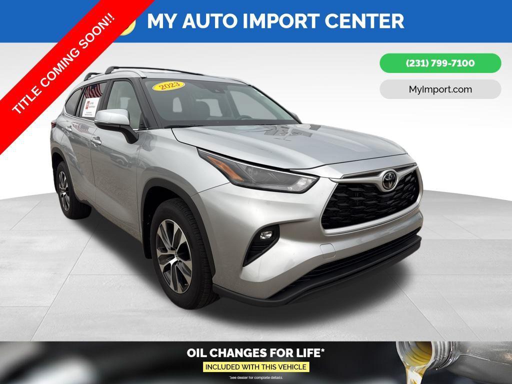 used 2023 Toyota Highlander car, priced at $39,366