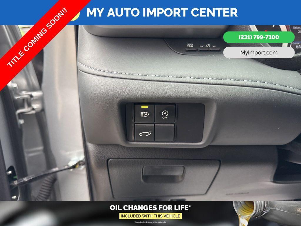 used 2023 Toyota Highlander car, priced at $39,366