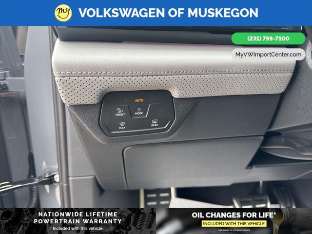 new 2025 Volkswagen Atlas car, priced at $49,866