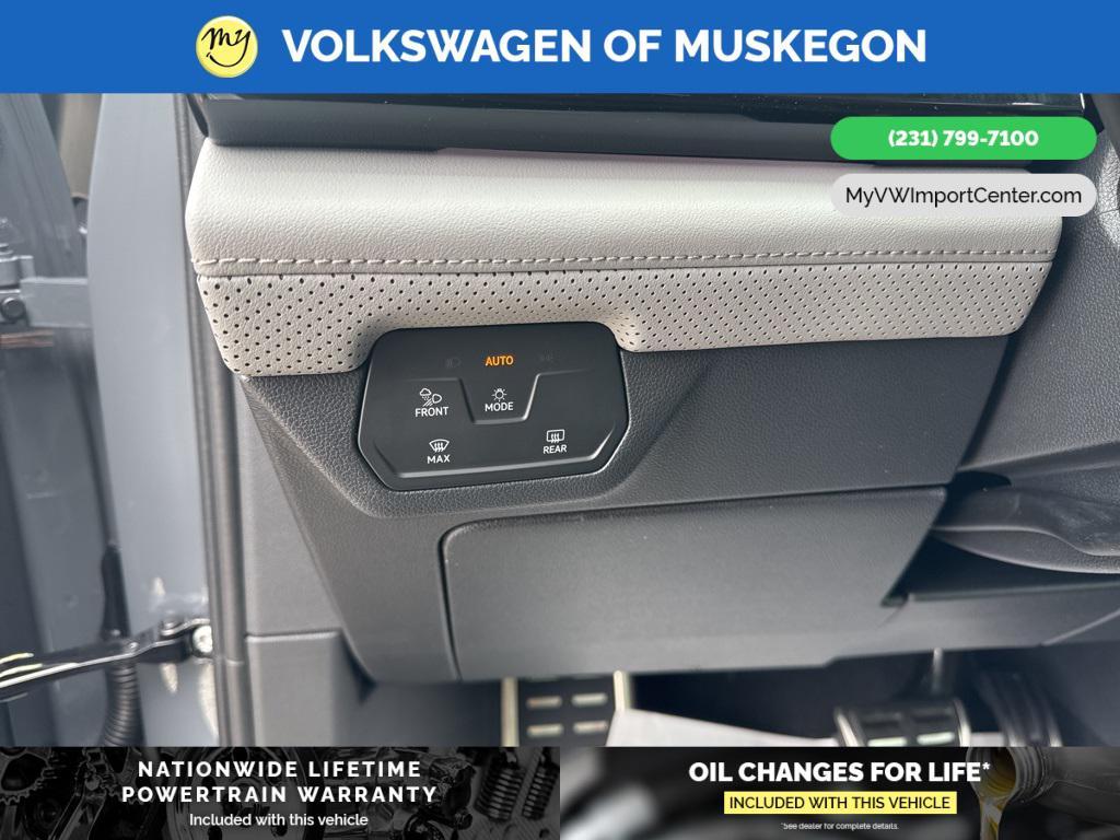 new 2025 Volkswagen Atlas car, priced at $47,366