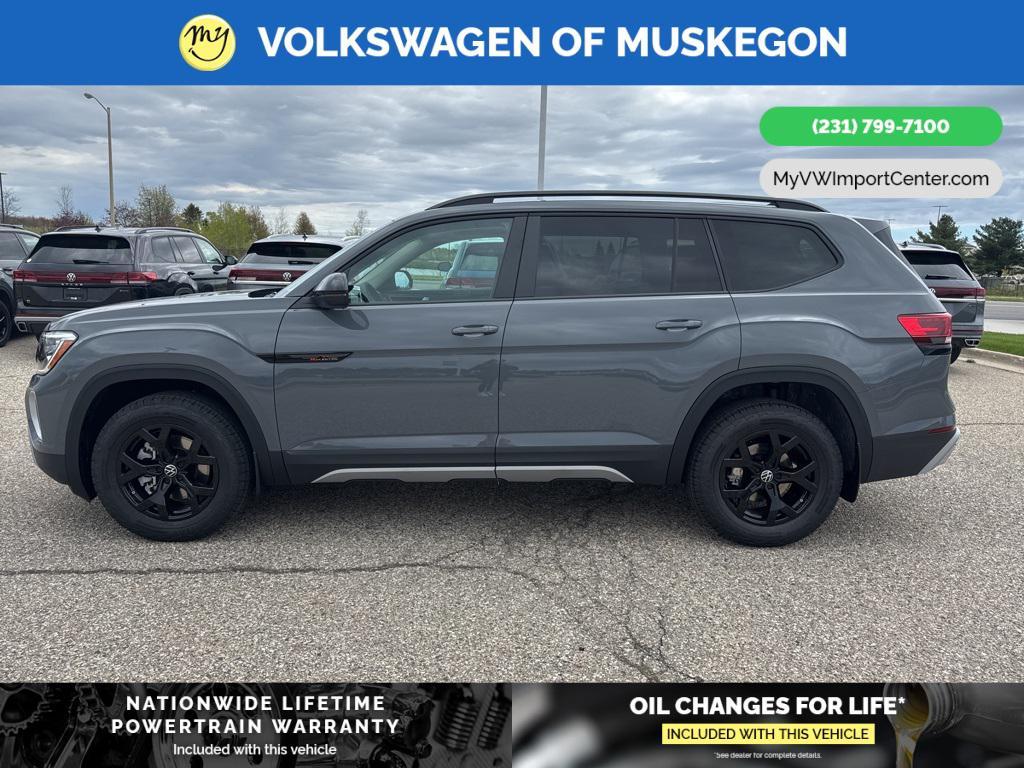 new 2025 Volkswagen Atlas car, priced at $47,366
