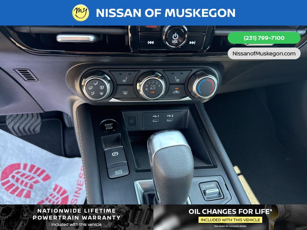 new 2025 Nissan Kicks car, priced at $28,420