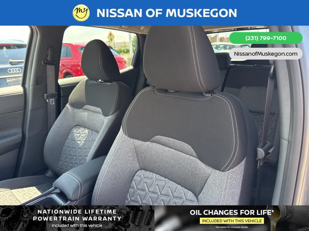 new 2025 Nissan Kicks car, priced at $28,420