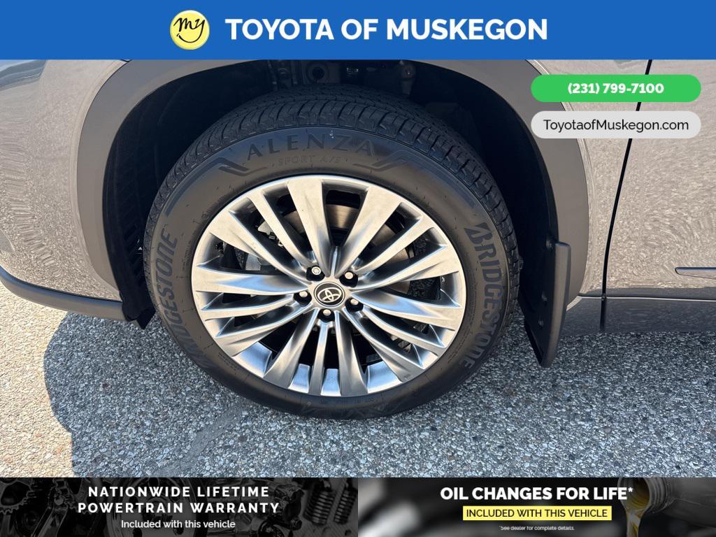 new 2025 Toyota Highlander car, priced at $56,146