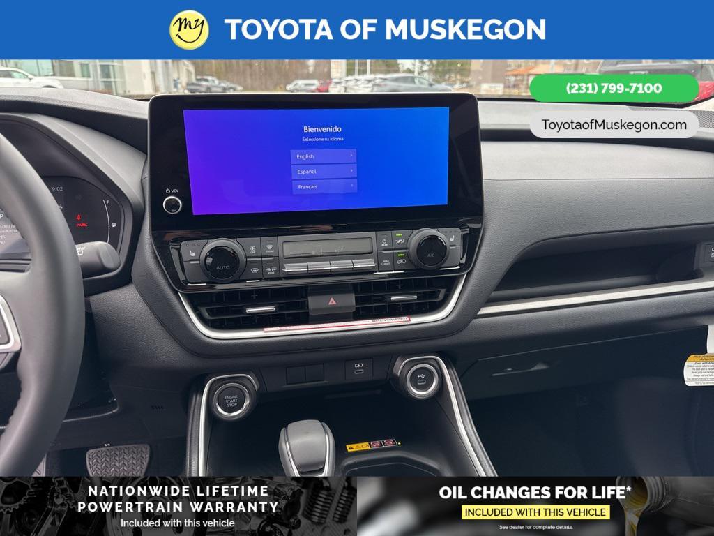 new 2025 Toyota Grand Highlander car, priced at $49,285