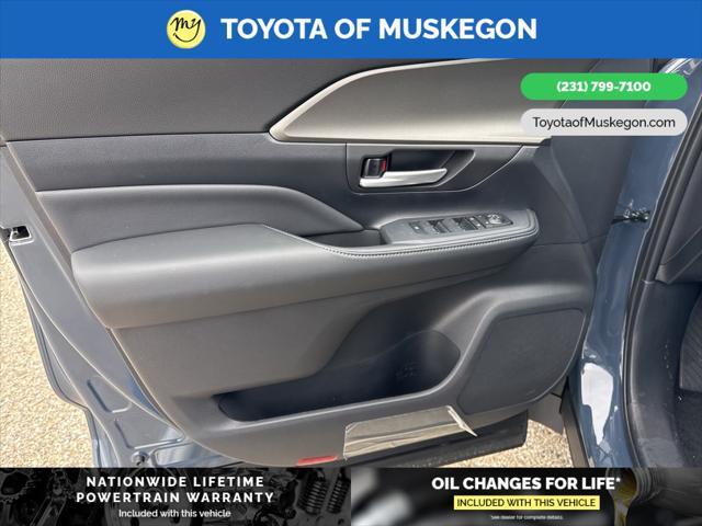 new 2025 Toyota Grand Highlander car, priced at $49,285