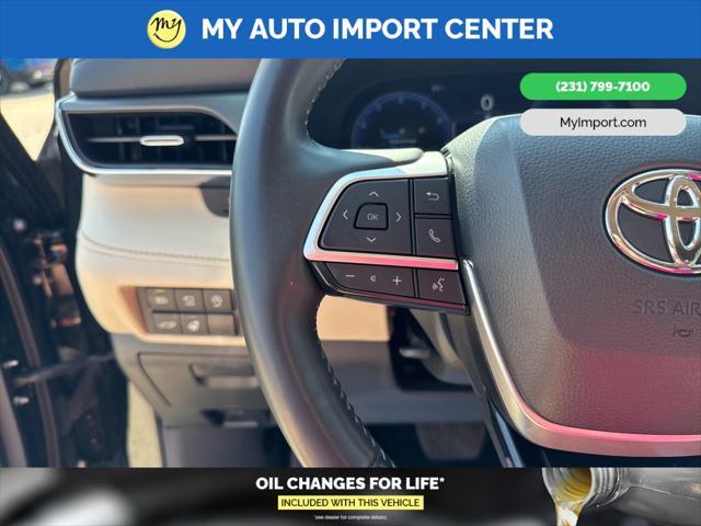 used 2023 Toyota Highlander car, priced at $34,881