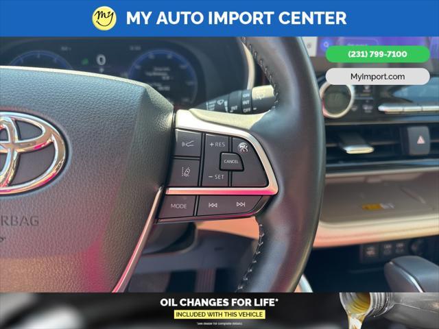 used 2023 Toyota Highlander car, priced at $34,881
