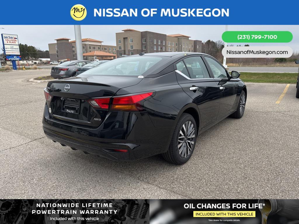 new 2025 Nissan Altima car, priced at $30,011