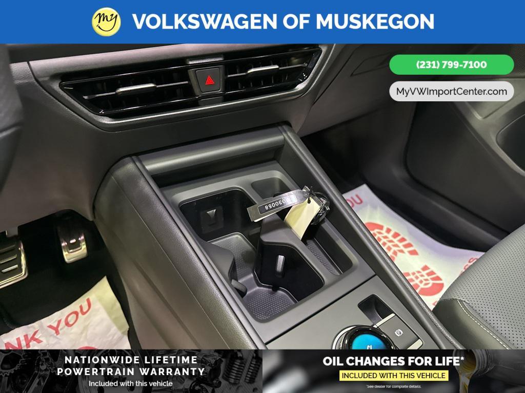 new 2025 Volkswagen Tiguan car, priced at $38,331