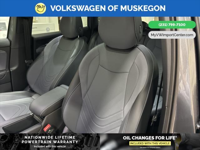 new 2025 Volkswagen Tiguan car, priced at $38,331