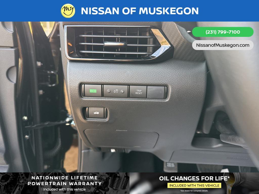 new 2025 Nissan Sentra car, priced at $22,696
