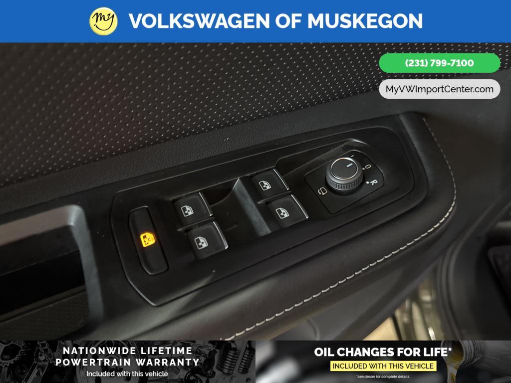 new 2025 Volkswagen Atlas car