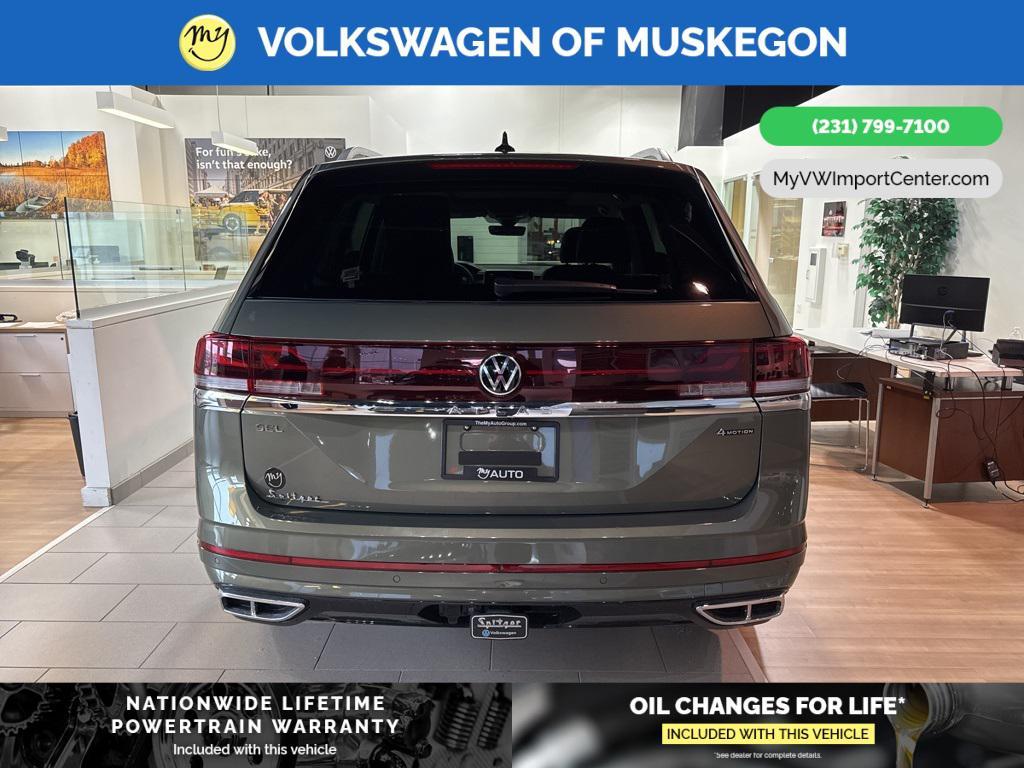 new 2025 Volkswagen Atlas car