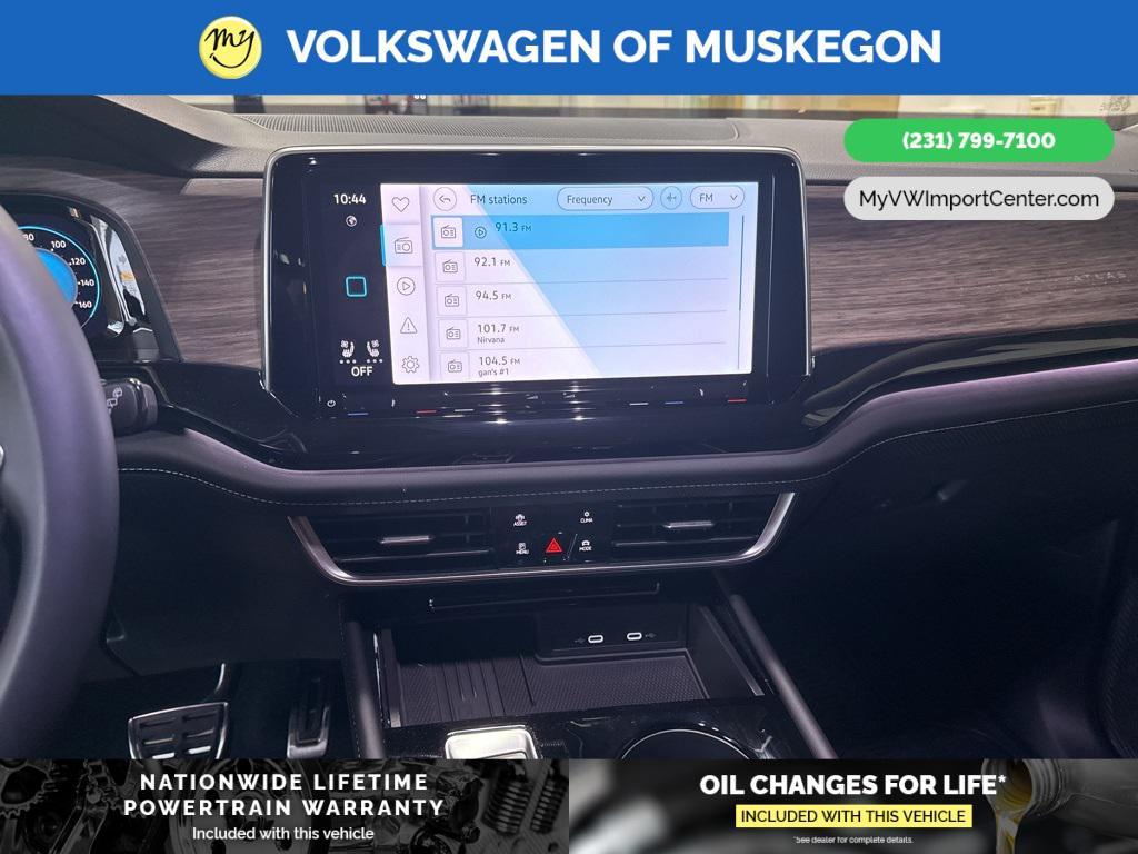 new 2025 Volkswagen Atlas car