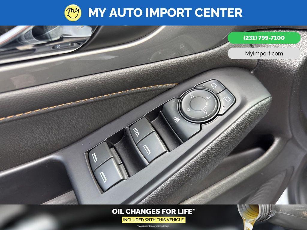 used 2019 Chevrolet Traverse car, priced at $19,187