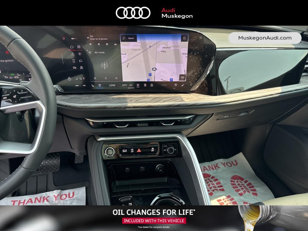 new 2025 Audi Q5 car, priced at $61,300