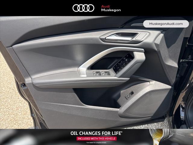 new 2025 Audi Q5 car, priced at $61,300