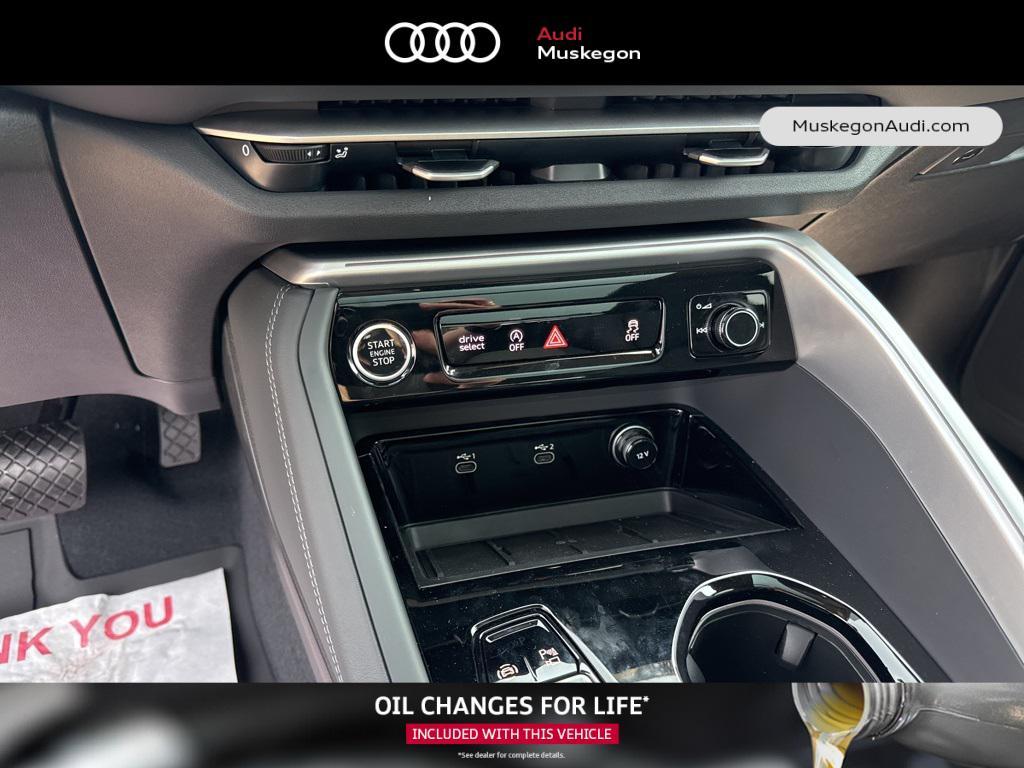 new 2025 Audi Q5 car, priced at $61,300