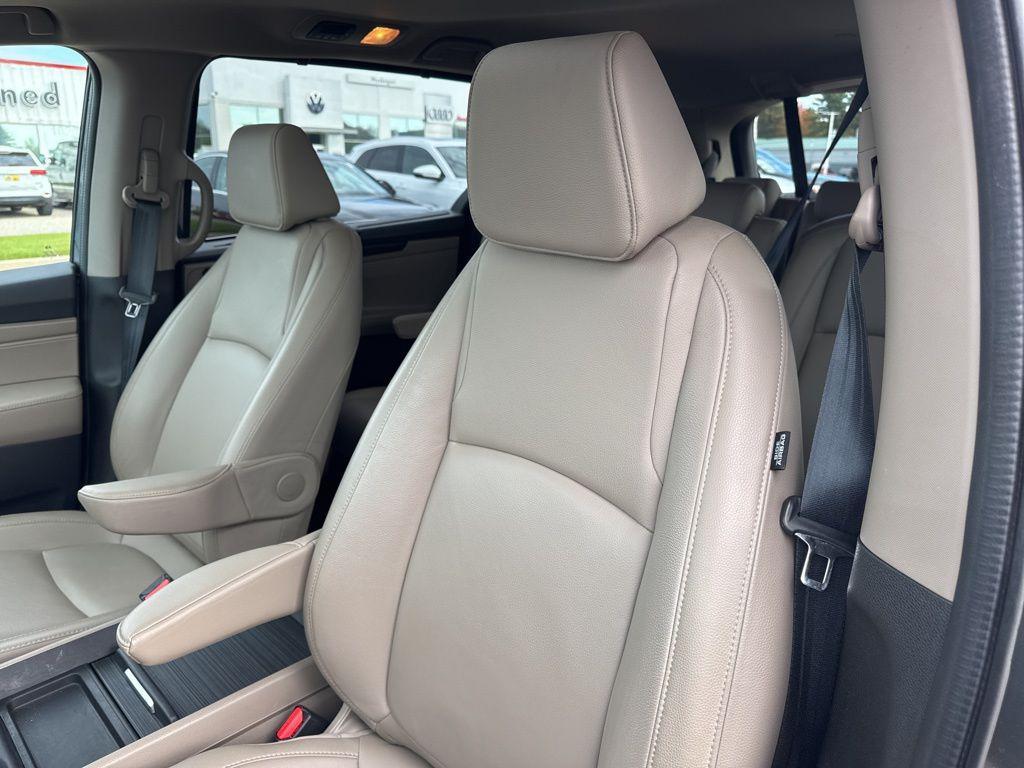 used 2018 Honda Odyssey car, priced at $26,207